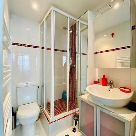 Cosy Studio In Canal Saint Martin *